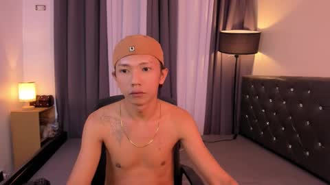 hugecock_pretty714250 online show from November 8, 6:55 pm