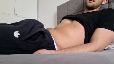 hukssss online show from February 14, 12:47 pm