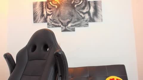 Eli online show from February 10, 12:37 am