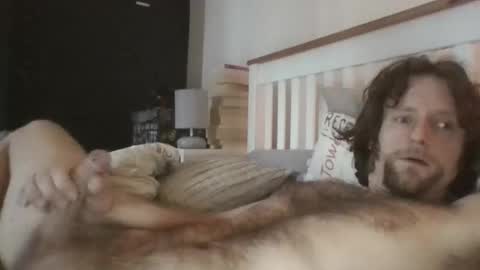 humdinger5775 online show from April 1, 10:50 am