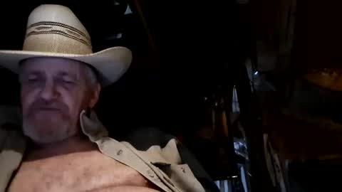 Snapshot of hung34u chatting on January 14, 8:31 am hung34u online show from January 14, 8:31 am