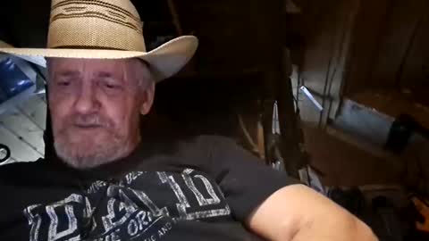 Snapshot of hung34u chatting on January 3, 7:27 am hung34u online show from January 3, 7:27 am