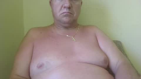 vastagfasz magyar apuci online show from June 26, 9:34 am