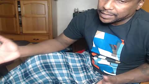 hungluv1 online show from November 21, 3:05 am