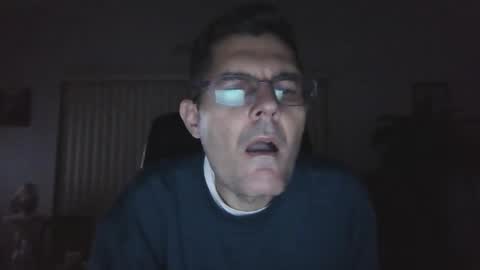 Snapshot of hunkmasclefad458 chatting on January 17, 4:49 am hunkmasclefad458 online show from January 17, 4:49 am