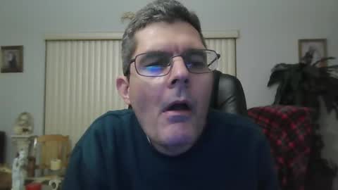 Snapshot of hunkmasclefad458 chatting on January 19, 6:42 am hunkmasclefad458 online show from January 19, 6:42 am