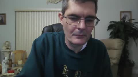 Snapshot of hunkmasclefad458 chatting on January 18, 5:25 am hunkmasclefad458 online show from January 18, 5:25 am