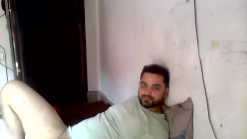 hunkster102 online show from April 18, 3:08 am