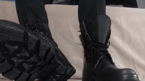  I AM NOT A DIRECTOR I AM THE BOSS            KINGDADDYSIRSTR8ALPHAMASTER online show from March 3, 5:31 pm