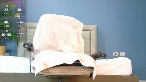 Hunter  online show from February 3, 7:08 pm