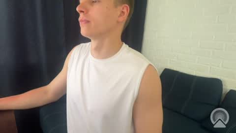 Hunter online show from May 26, 9:38 am