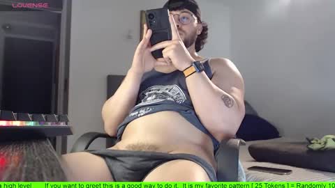 Snapshot of hunter_of_mn chatting on October 7, 11:09 pm   online show from October 7, 11:09 pm