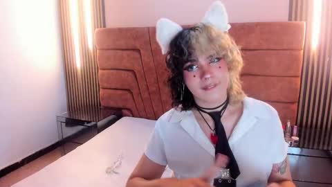 hunter online show from December 23, 4:43 am