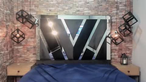 hunterheat_ online show from December 4, 12:12 pm