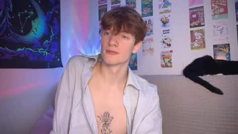 Snapshot of hunterrxxxhunter chatting on February 3, 1:08 pm Hunter online show from February 3, 1:08 pm