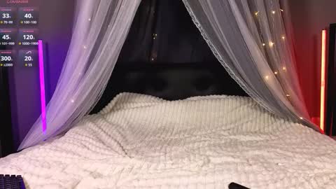 Snapshot of hunterrxxxhunter chatting on October 31, 3:26 pm Hunter online show from October 31, 3:26 pm