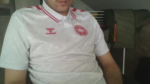 hunting_007 online show from March 10, 11:38 am