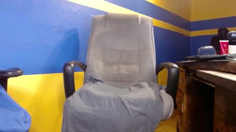 Huskyguy online show from January 12, 5:24 am