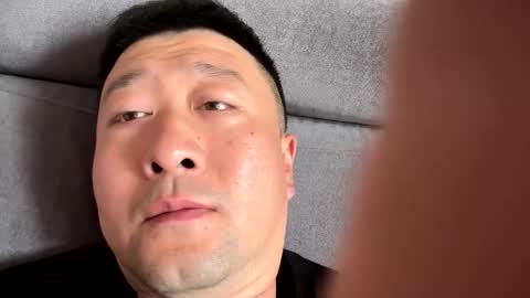 huyan123 online show from April 6, 7:42 am