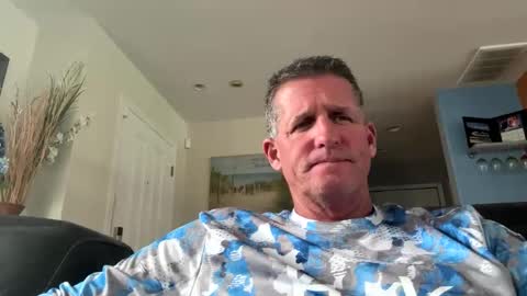 hvacstud4 online show from October 19, 10:02 pm