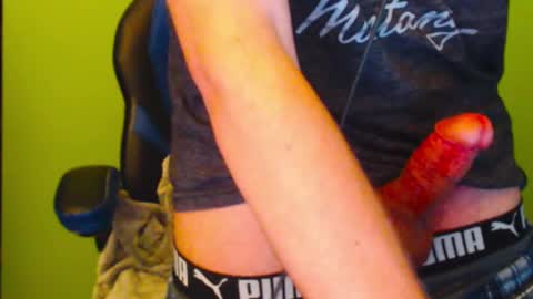 Snapshot of hydenjek chatting on December 9, 7:28 am Hydenjek online show from December 9, 7:28 am