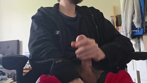 Snapshot of hypervs chatting on October 29, 12:24 am Hyperdaddy online show from October 29, 12:24 am