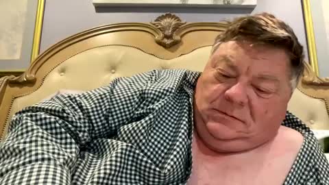 Snapshot of hypnotizing4u chatting on September 24, 12:14 pm hypnotizing4u online show from September 24, 12:14 pm