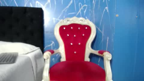 Iam Smith  online show from February 10, 3:33 am