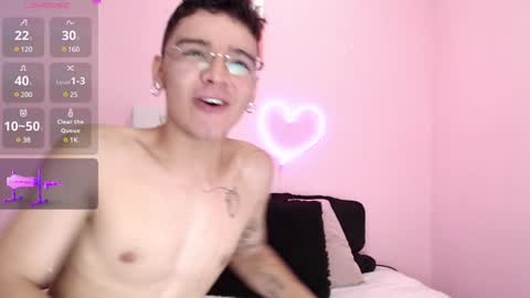 IAN CASTILLO online show from December 18, 11:24 am