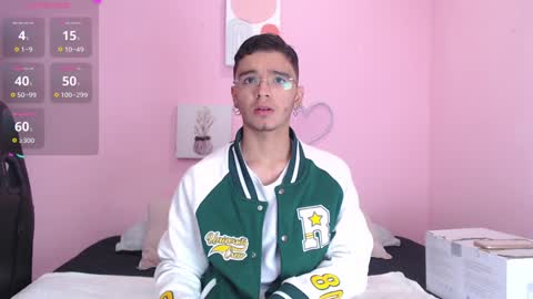 IAN CASTILLO online show from January 3, 11:35 am