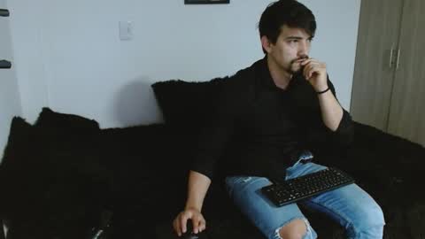 Ian Davis online show from November 13, 2:22 pm