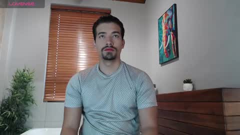 Ian Davis online show from December 23, 6:16 pm