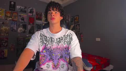 Snapshot of ian_versace chatting on October 26, 3:36 pm Andres online show from October 26, 3:36 pm