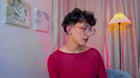 ian  online show from February 21, 4:02 am