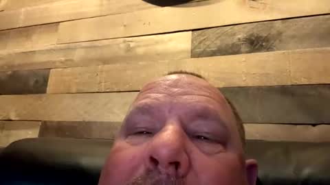 icanmakeyousquirt69 online show from May 15, 6:10 am