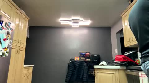 icanmakeyousquirt69 online show from March 28, 5:29 am