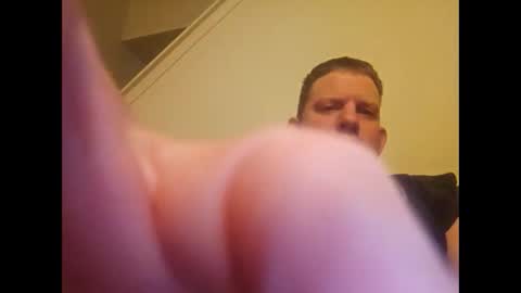 iceman198242 online show from December 20, 1:43 pm