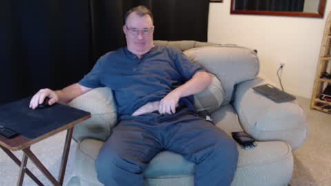 Snapshot of icihristopher chatting on December 8, 11:51 pm Christopher online show from December 8, 11:51 pm