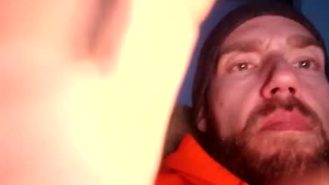 Snapshot of icyfucktoy chatting on February 19, 6:11 am icyfucktoy online show from February 19, 6:11 am