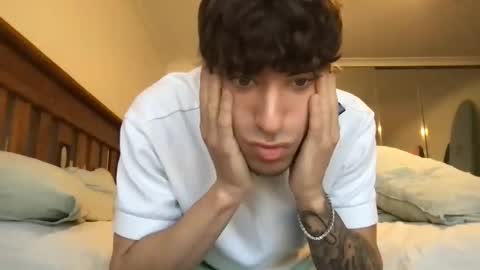 icyninesix online show from February 19, 3:06 am