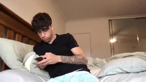 icyninesix online show from March 10, 11:49 pm