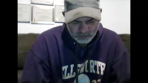 Snapshot of idkwhyidothis348732 chatting on February 18, 11:55 am idkwhyidothis348732 online show from February 18, 11:55 am