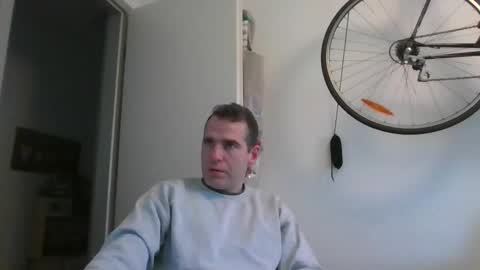 idontknowwhy1 online show from January 30, 10:19 am