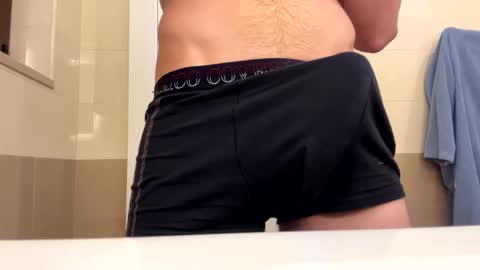 ilboyxx online show from February 17, 6:26 pm