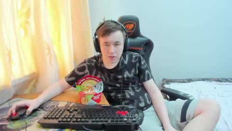iliaskris online show from May 14, 2:31 am