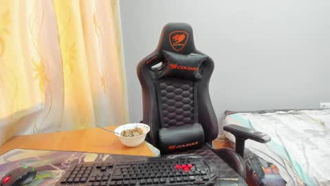 iliaskris online show from April 13, 1:23 pm