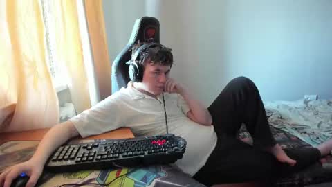 iliaskris online show from July 8, 1:59 pm