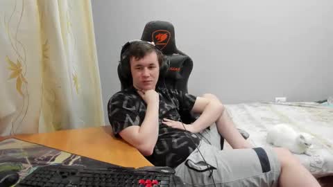 iliaskris online show from February 6, 11:34 pm