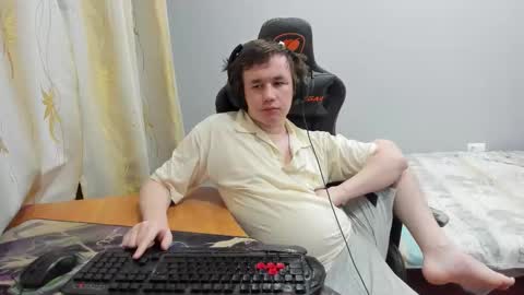 iliaskris online show from February 19, 9:00 pm