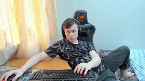 iliaskris online show from May 26, 3:08 pm
